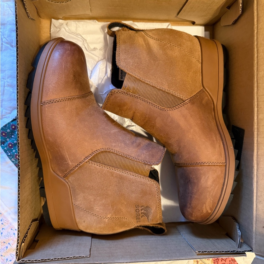 Woman’s Sorel waterproof boots